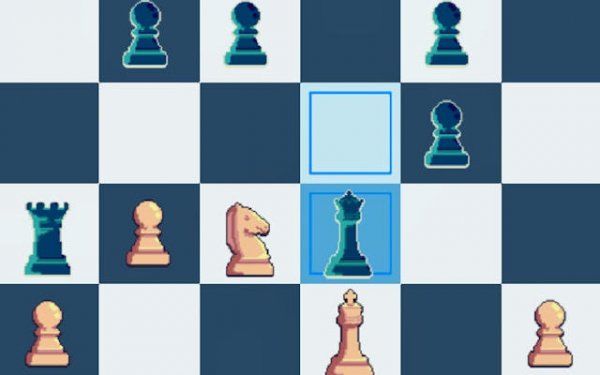 Mini Chess: Compact Strategy Board Game